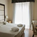 Palace 4*