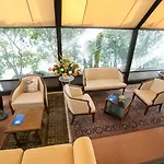 Palace מלון