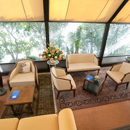 Palace Ξενοδοχείο