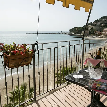 Palace 4* Ντιάνο Μαρίνα