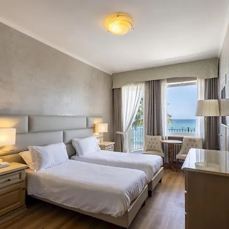 Hotel Palace Diano Marina