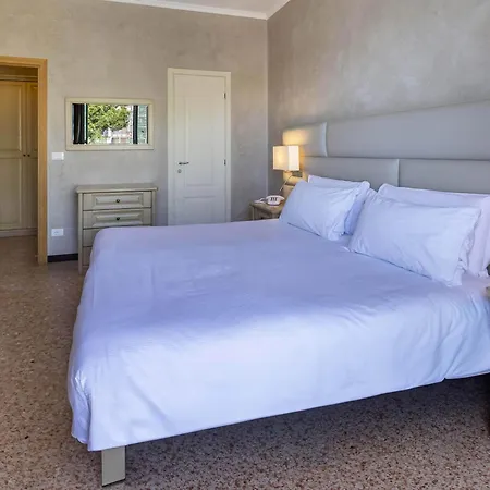 Hotel Palace Diano Marina