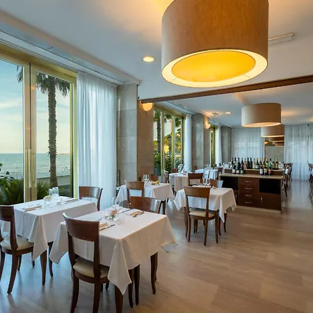 Готель Palace 4*