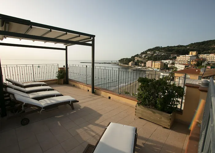 Palace Hotel Diano Marina